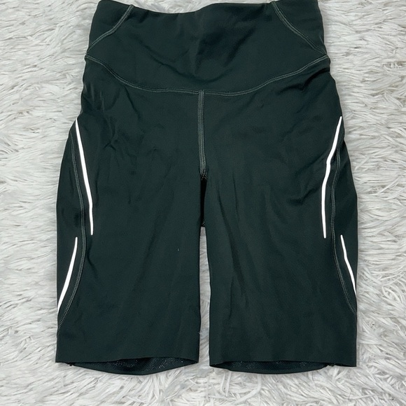 Lululemon Base Pace High-Rise Reflective Short 8" Smoked Spruce - Picture 2 of 7